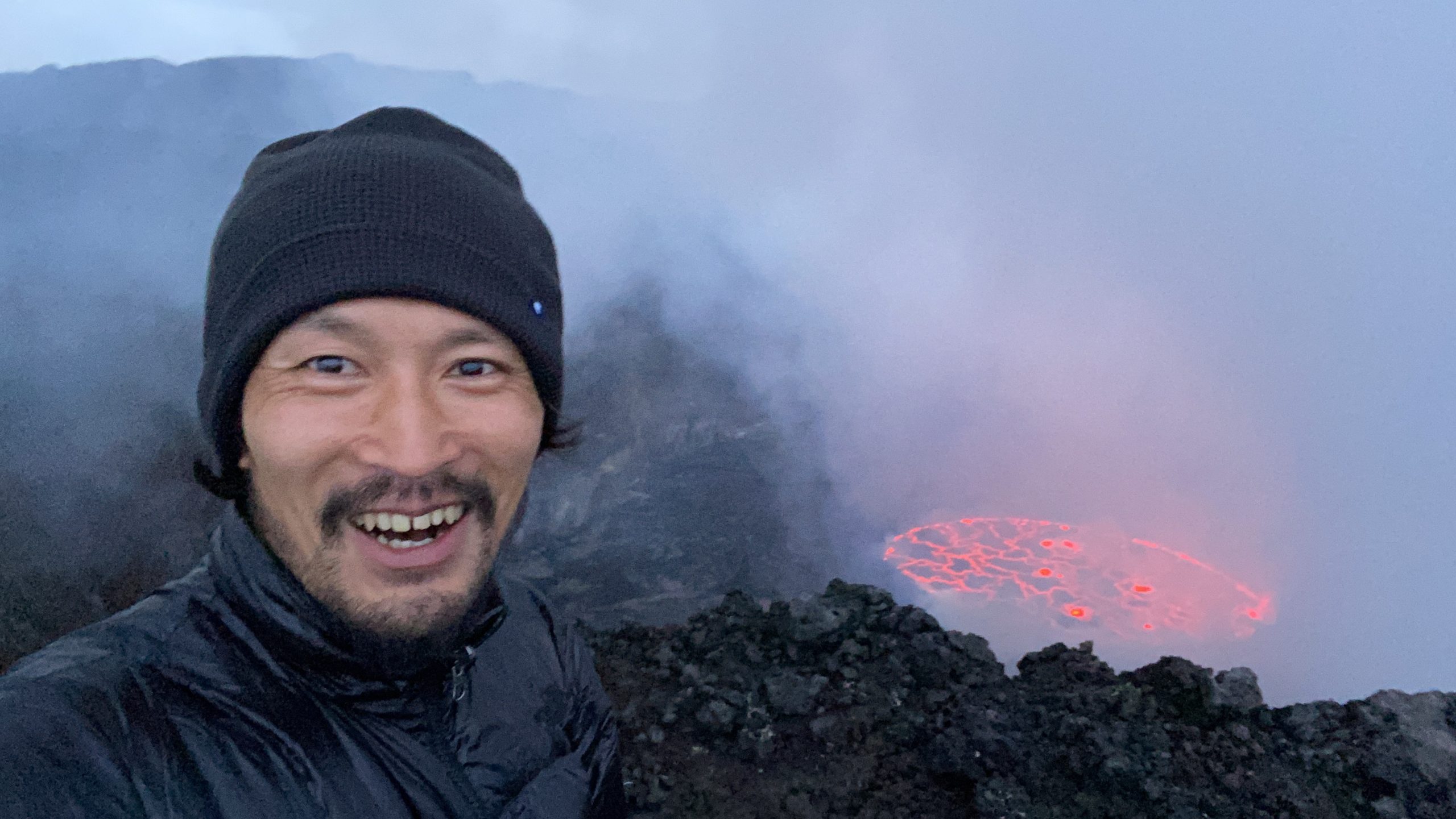 Day186 5 コンゴ民主共和国を旅する 絶景絶叫のマグマ ニーラゴンゴ火山 火口マグマ編 コジマ先生アフリカへ行く